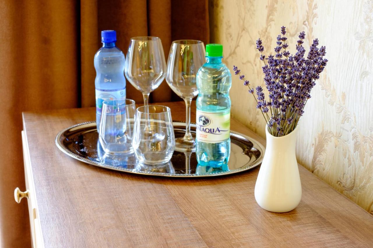 Hotel Poezia Luna エクステリア 写真