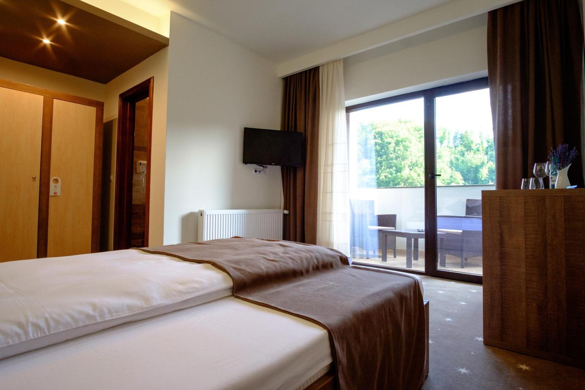 Hotel Poezia Luna エクステリア 写真
